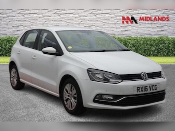 Used Volkswagen Polo 2016 for sale - 76497377: Photo