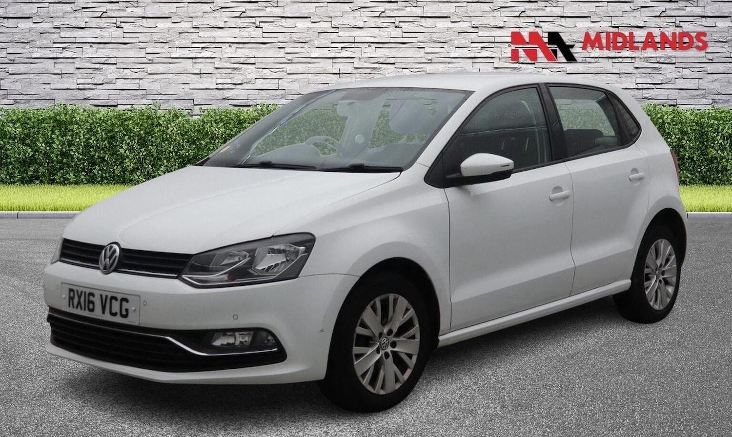 Used Volkswagen Polo 2016 for sale - 76497377: Photo 3