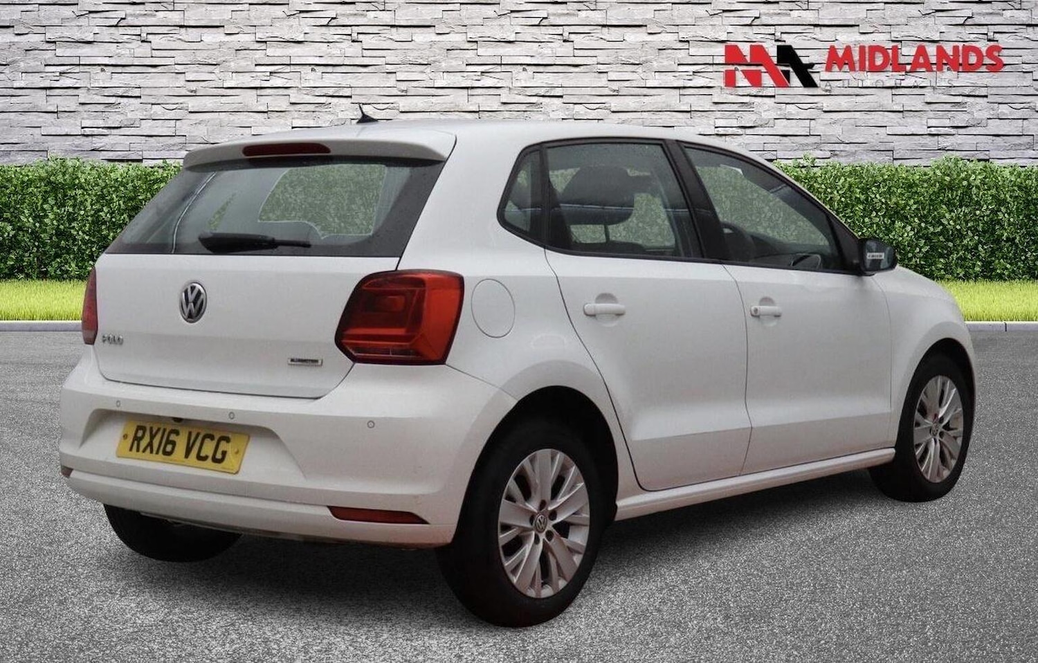 Used Volkswagen Polo 2016 for sale - 76497377: Photo 4