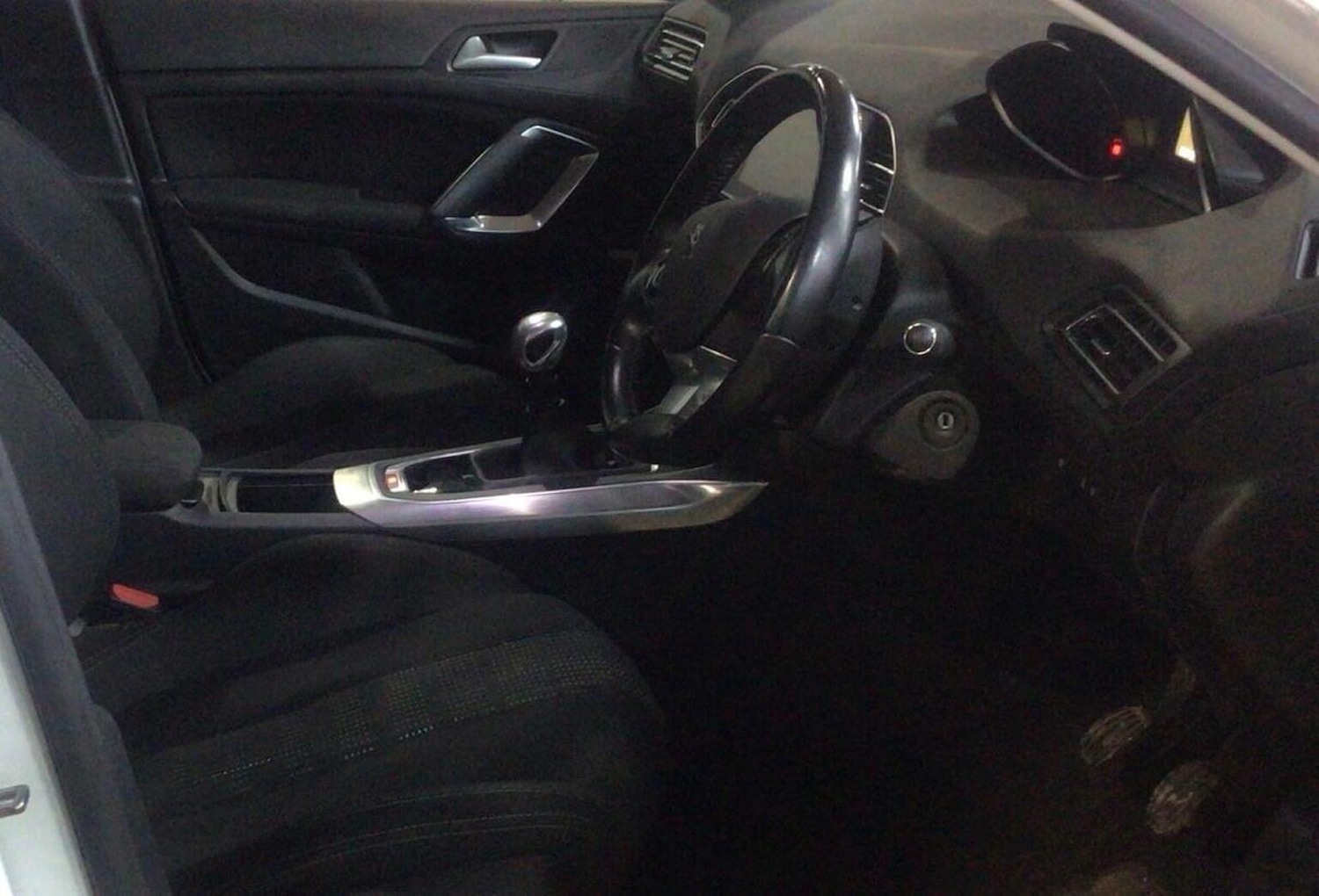 Used Peugeot 308 2015 for sale - 77303601: Photo 6