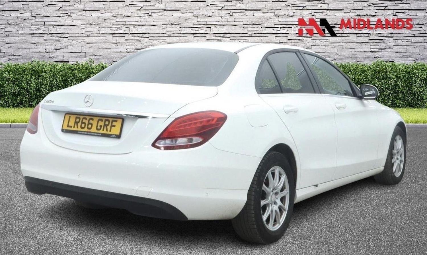 Used Mercedes-Benz C Class 2016 for sale - 77851306: Photo 4