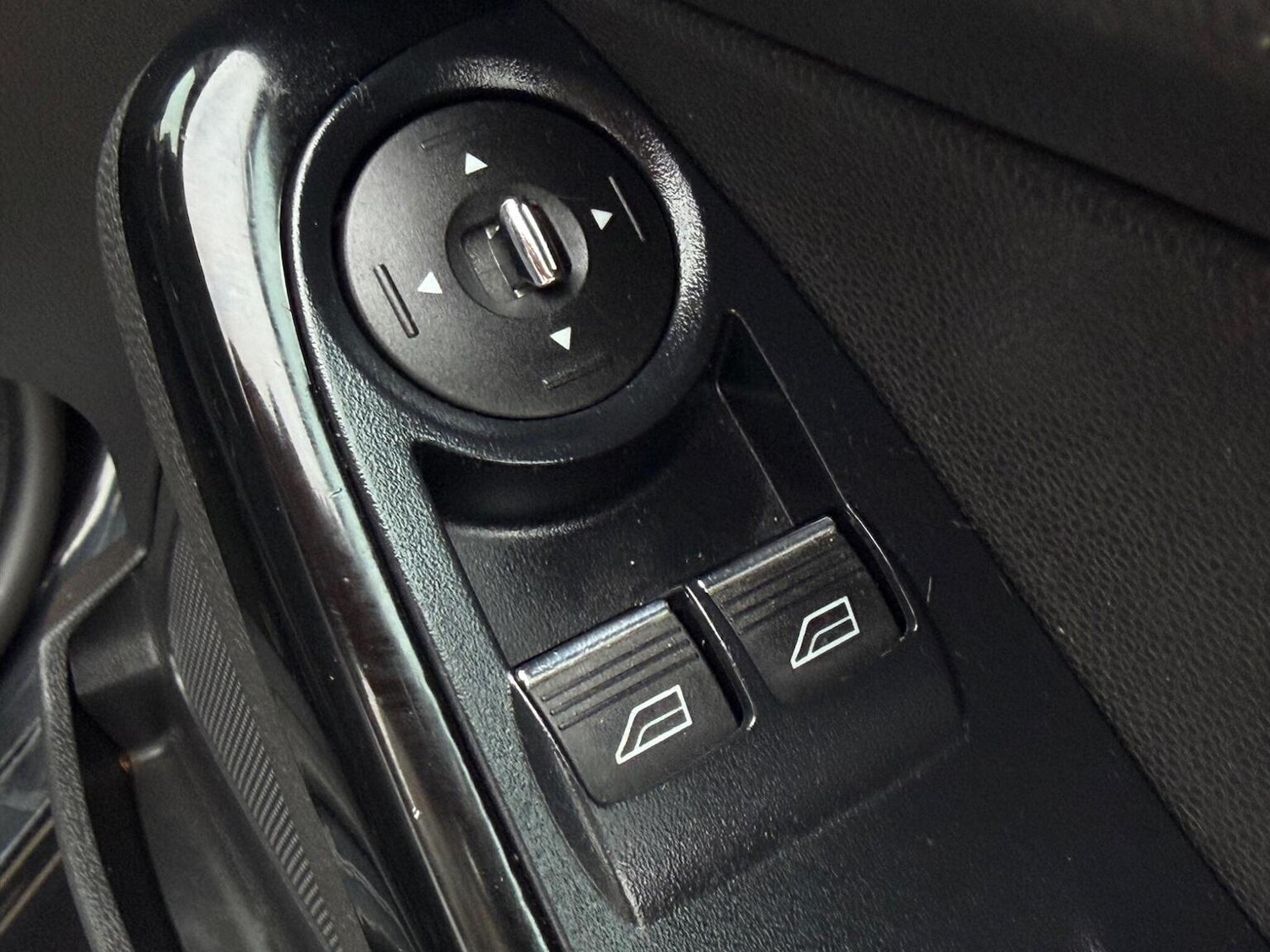 Used Ford Fiesta 2014 for sale - 78183052: Photo 17