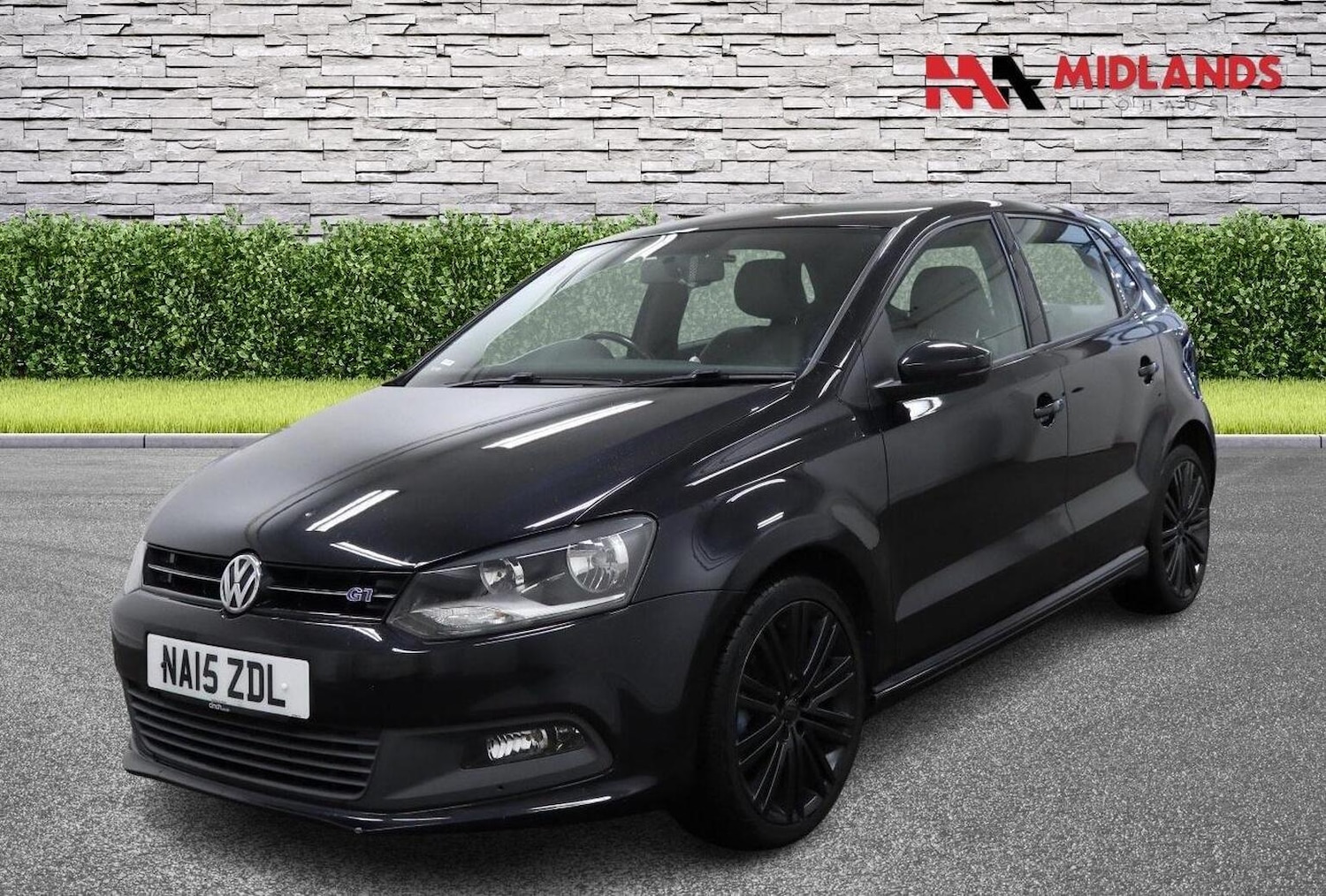 Used Volkswagen Polo 2015 for sale - 76863823: Photo 3