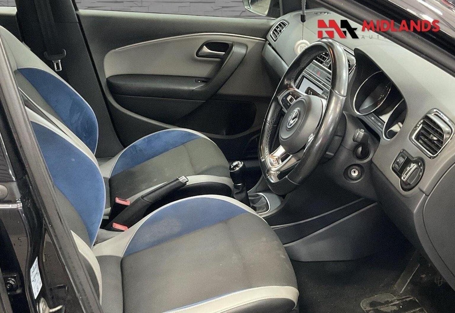 Used Volkswagen Polo 2015 for sale - 76863823: Photo 6