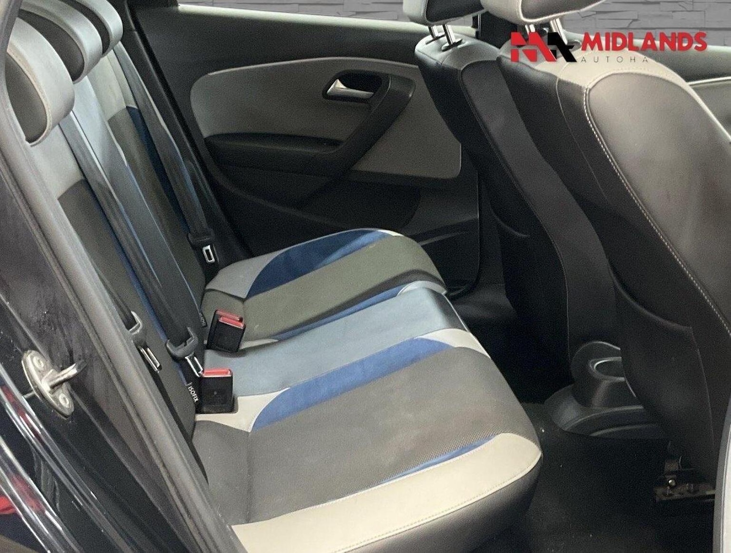 Used Volkswagen Polo 2015 for sale - 76863823: Photo 8