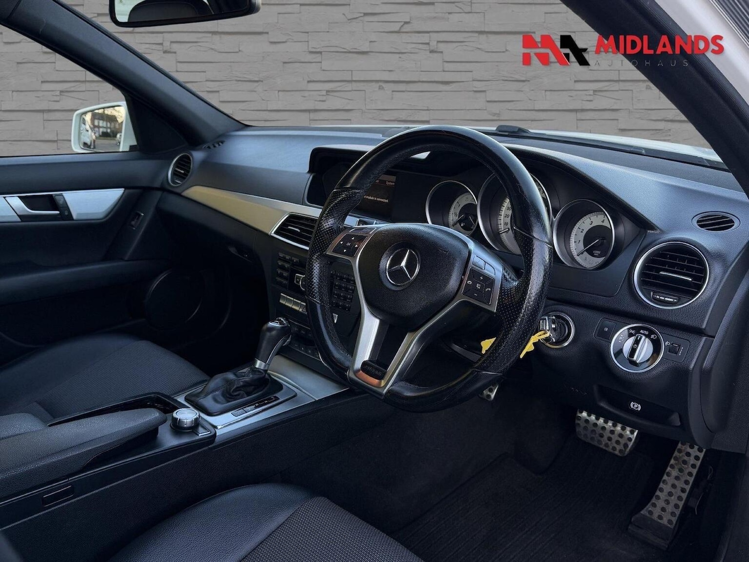 Used Mercedes-Benz C Class 2014 for sale - 77721301: Photo 11