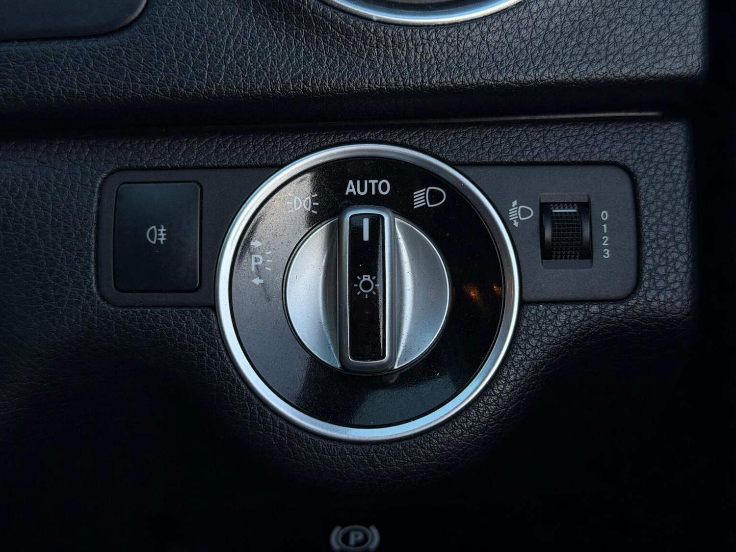 Used Mercedes-Benz C Class 2014 for sale - 77721301: Photo 26