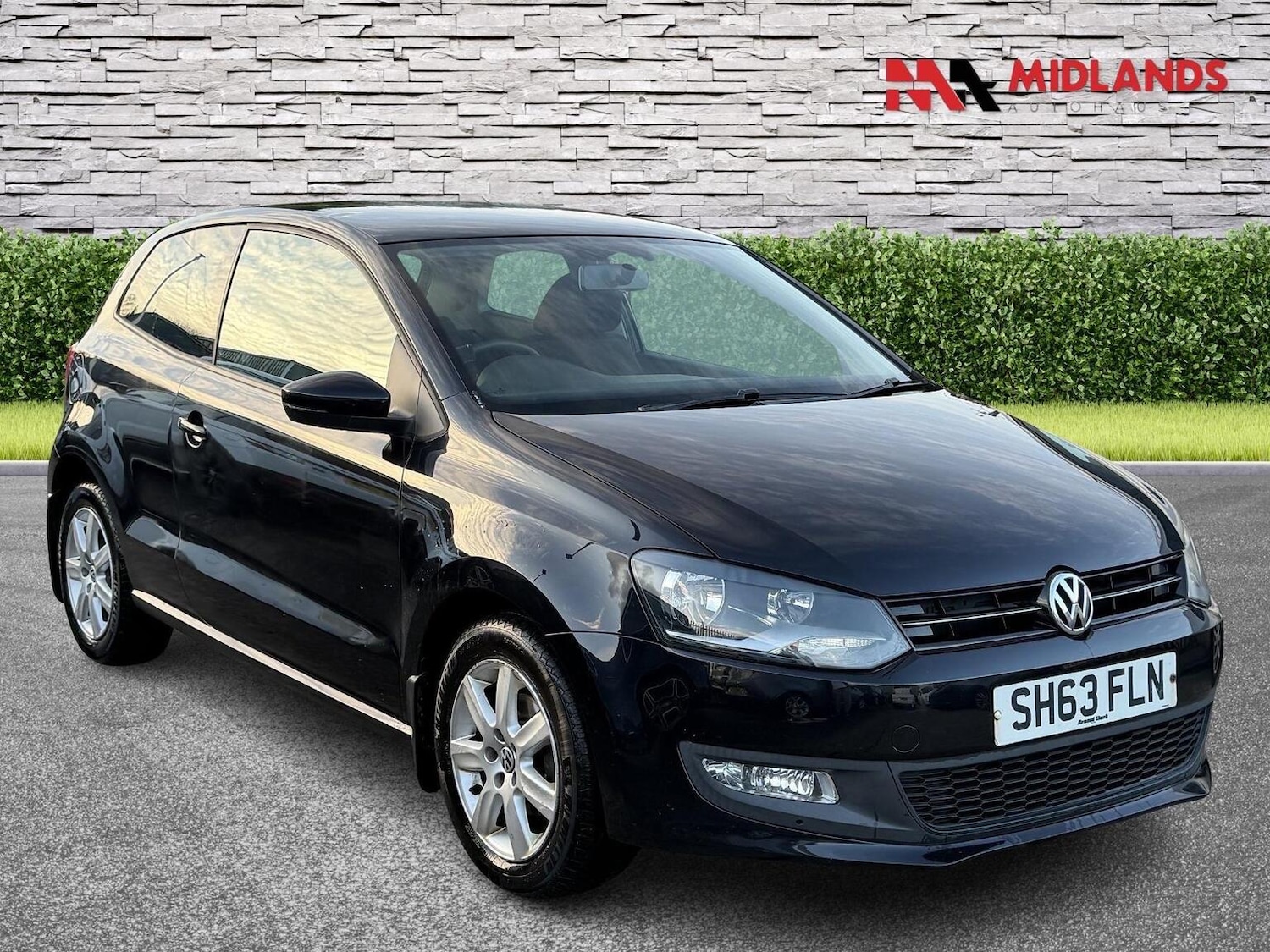 Used Volkswagen Polo 2013 for sale - 76656180: Photo 1