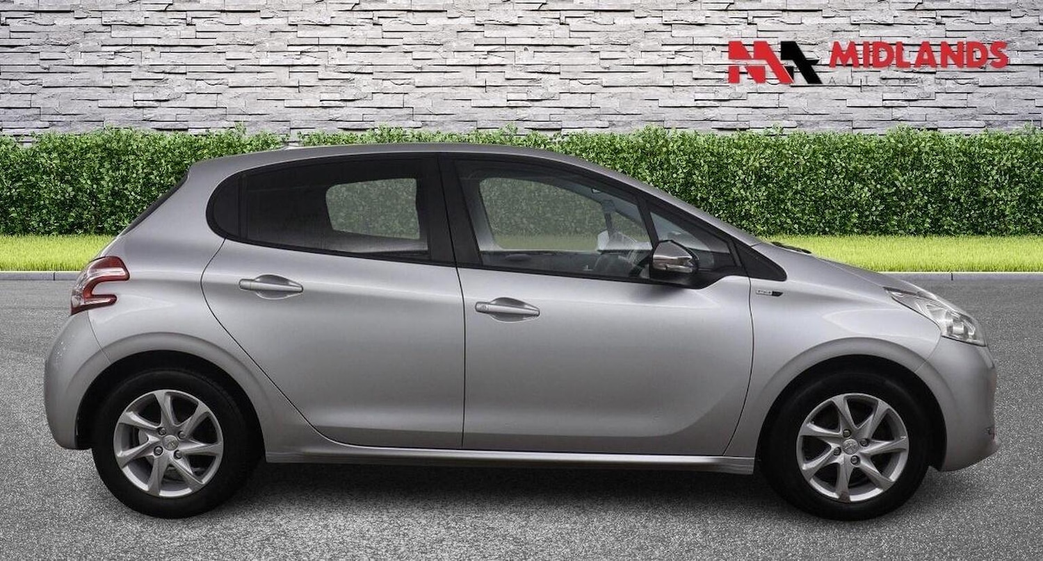 Used Peugeot 208 2015 for sale - 77423576: Photo 6