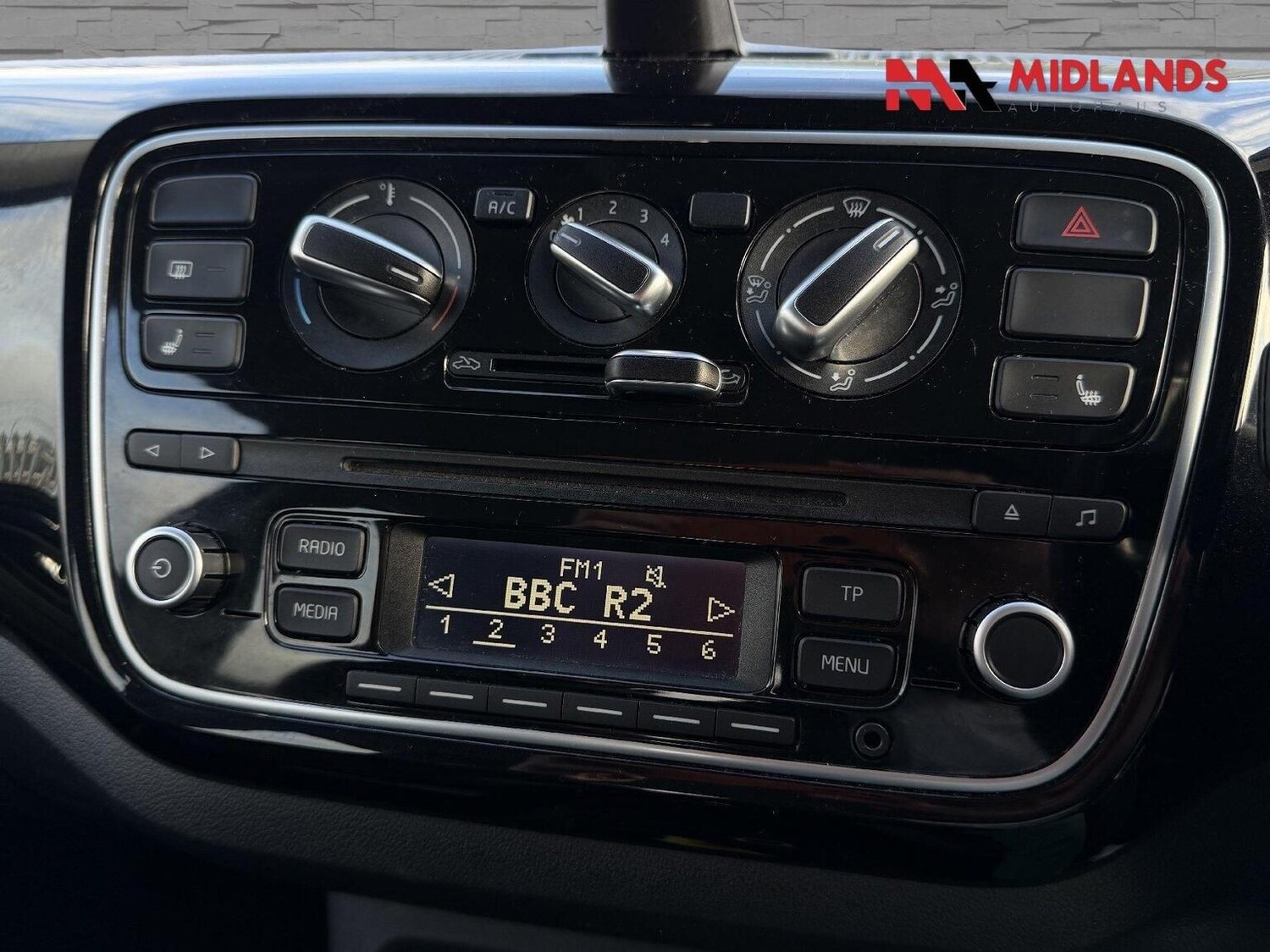 Used Volkswagen up! 2015 for sale - 77465626: Photo 14