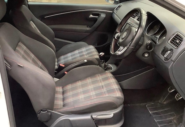 Used Volkswagen Polo 2015 for sale - 76313912: Photo 9