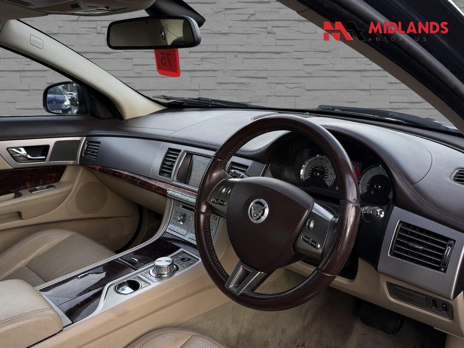 Used Jaguar XF 2010 for sale - 76837026: Photo 11