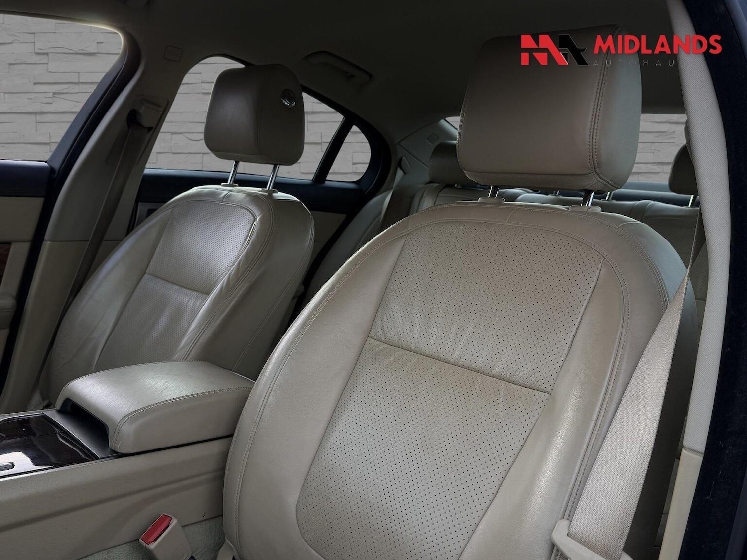 Used Jaguar XF 2010 for sale - 76837026: Photo 13