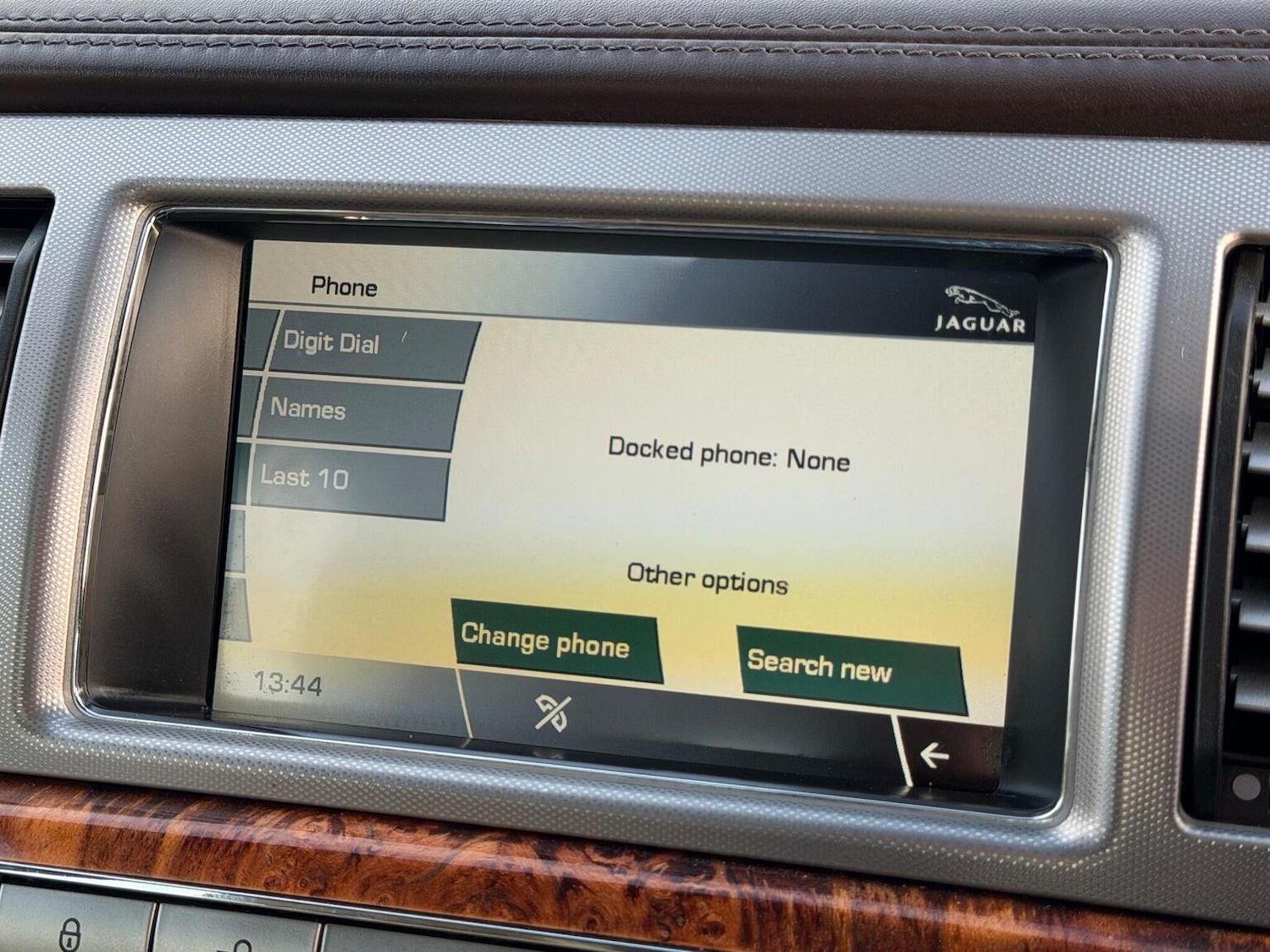 Used Jaguar XF 2010 for sale - 76837026: Photo 19