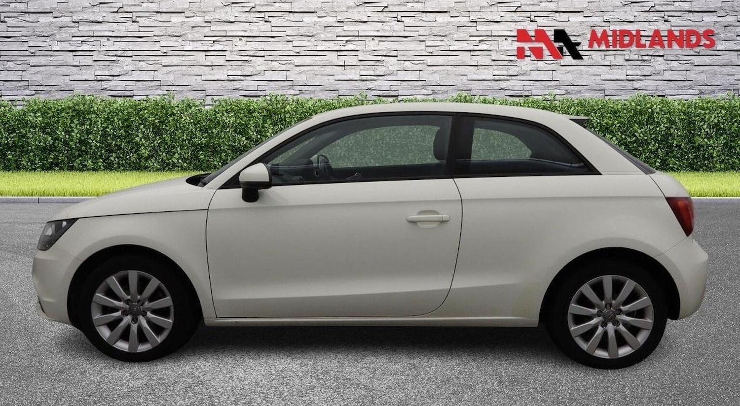 Used Audi A1 2013 for sale - 77289110: Photo 6