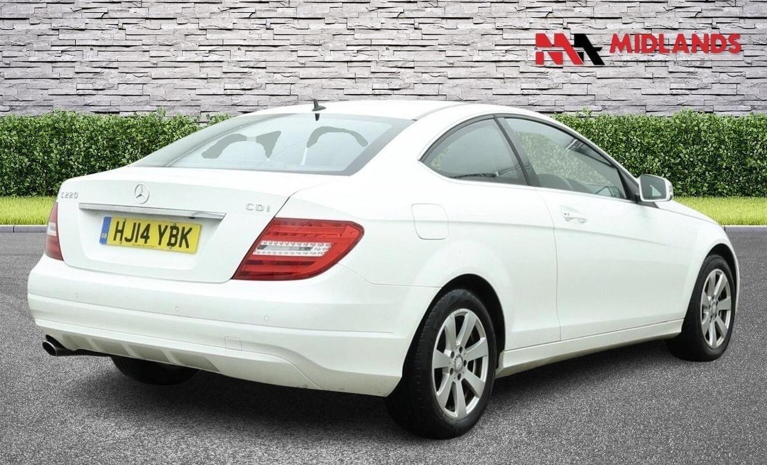 Used Mercedes-Benz C Class 2014 for sale - 77342597: Photo 4