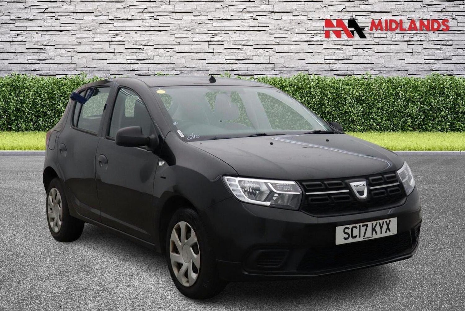 Used Dacia Sandero 2017 for sale - 76369371: Photo 1