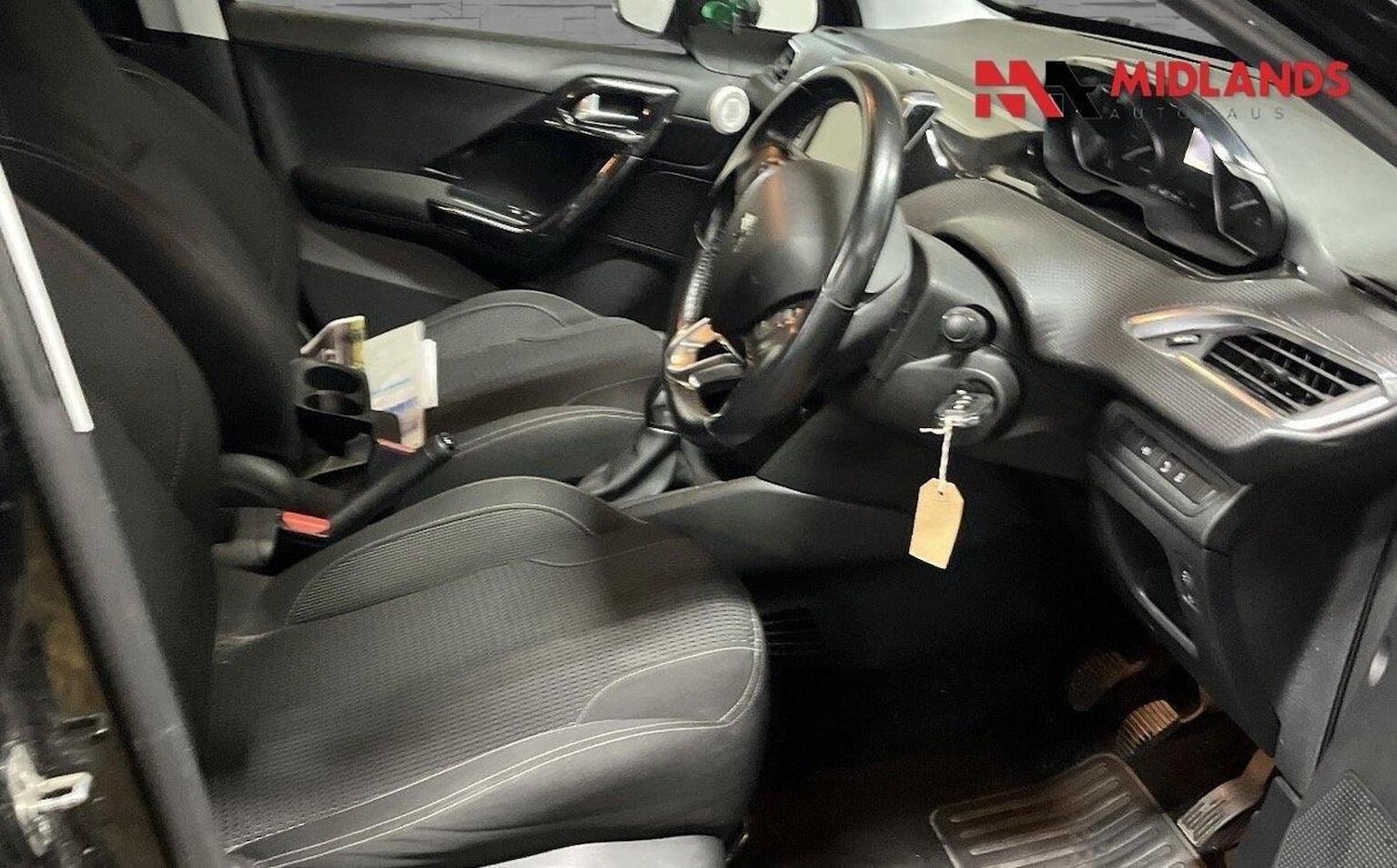 Used Peugeot 208 2017 for sale - 77735687: Photo 8