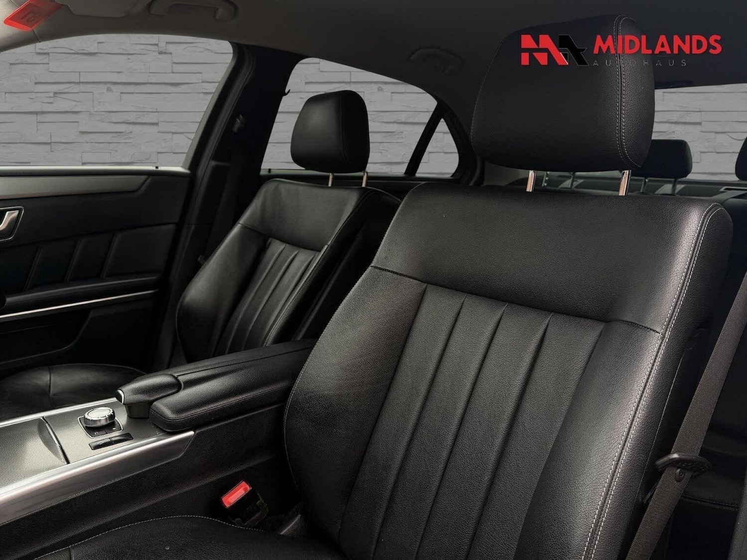 Used Mercedes-Benz E Class 2015 for sale - 77937952: Photo 11