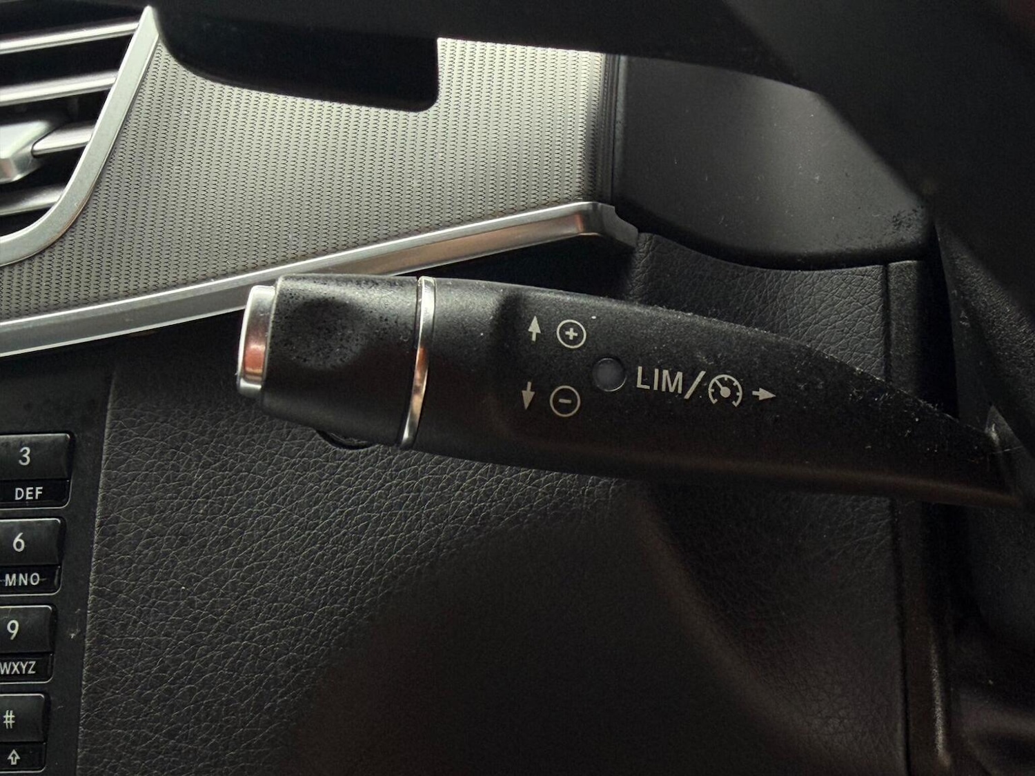 Used Mercedes-Benz E Class 2015 for sale - 77937952: Photo 27