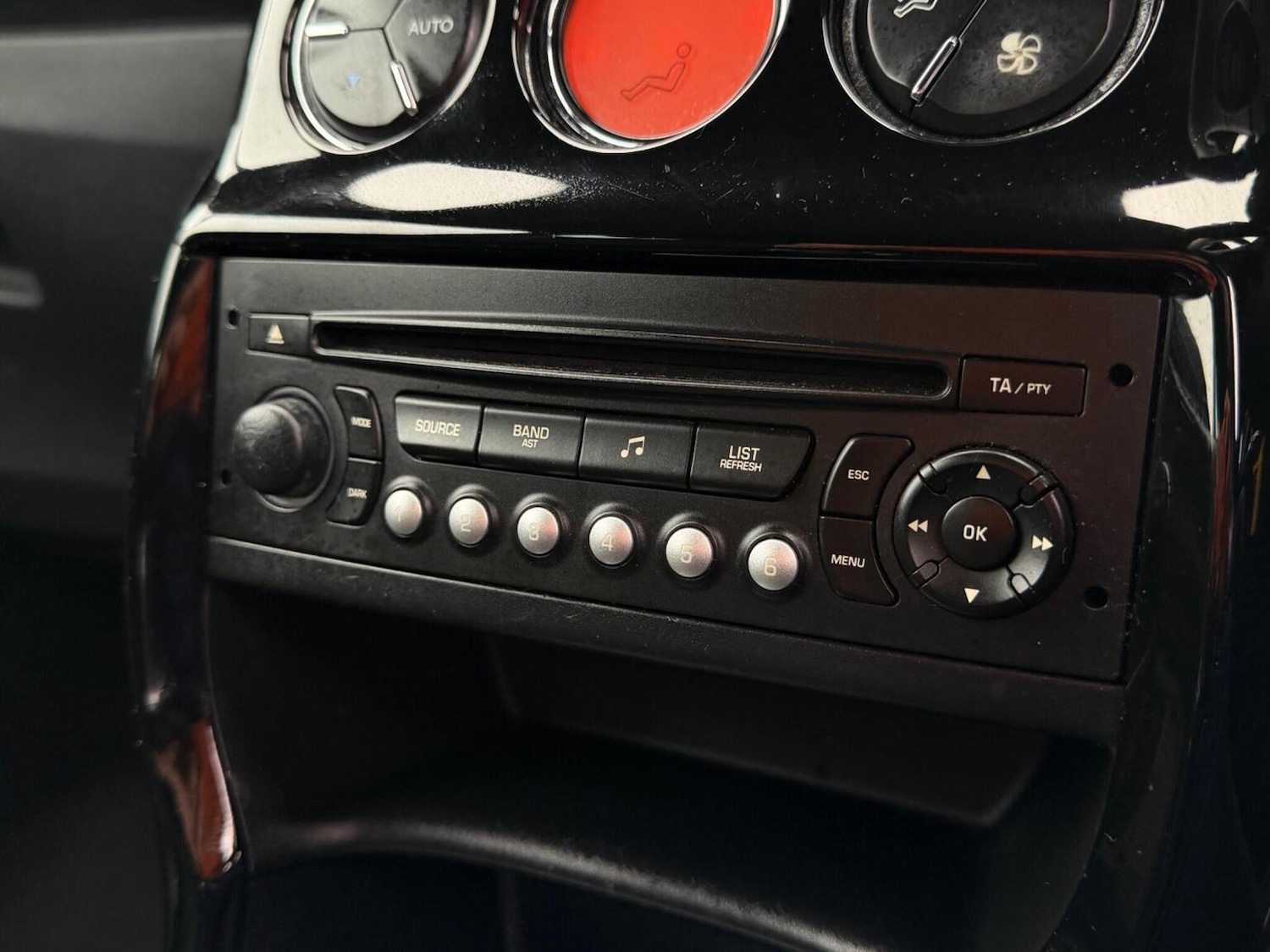 Used Citroen DS3 2011 for sale - 77796900: Photo 14