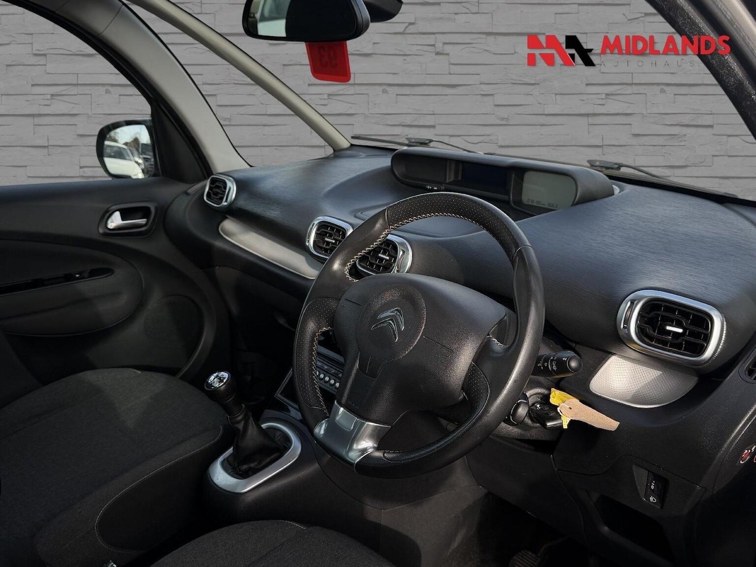 Used Citroen C3 Picasso 2016 for sale - 77968644: Photo 11