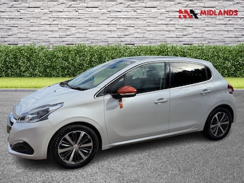 Used Peugeot 208 2016 for sale - 79198533: Photo