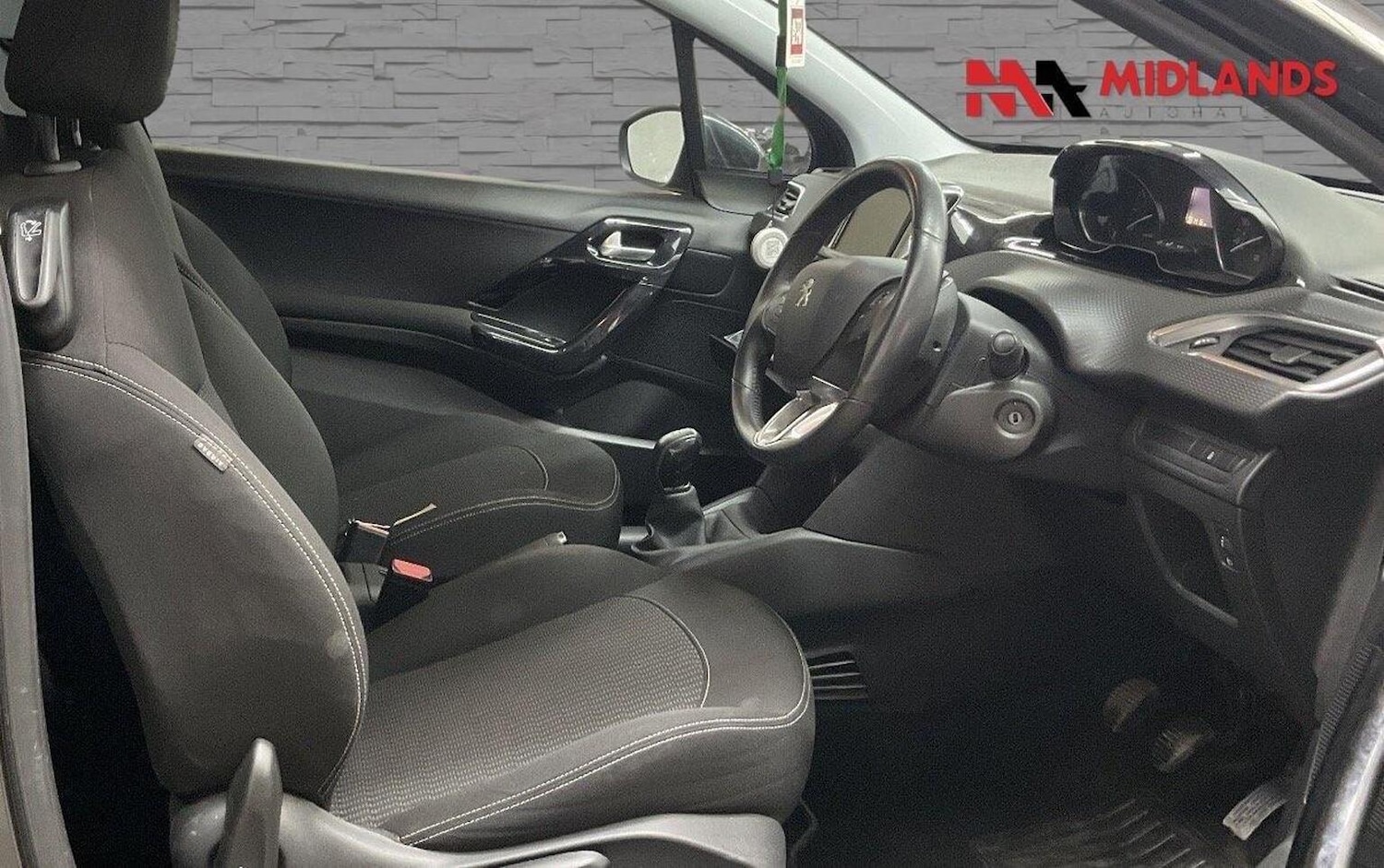 Used Peugeot 208 2017 for sale - 77991700: Photo 6