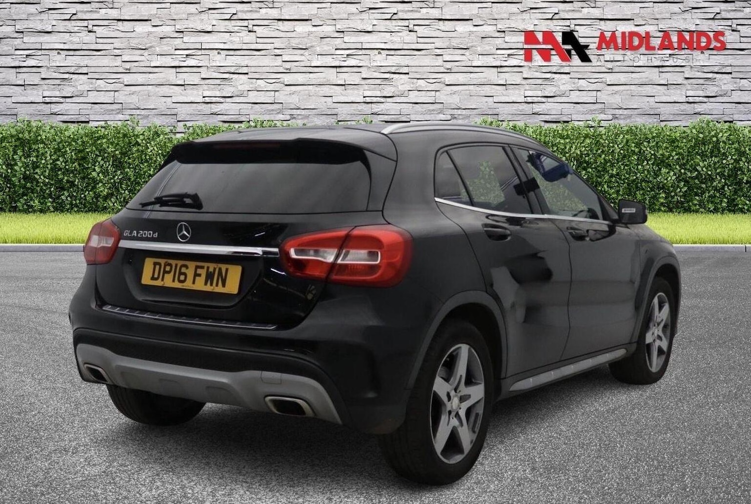 Used Mercedes-Benz GLA 2016 for sale - 76571199: Photo 4