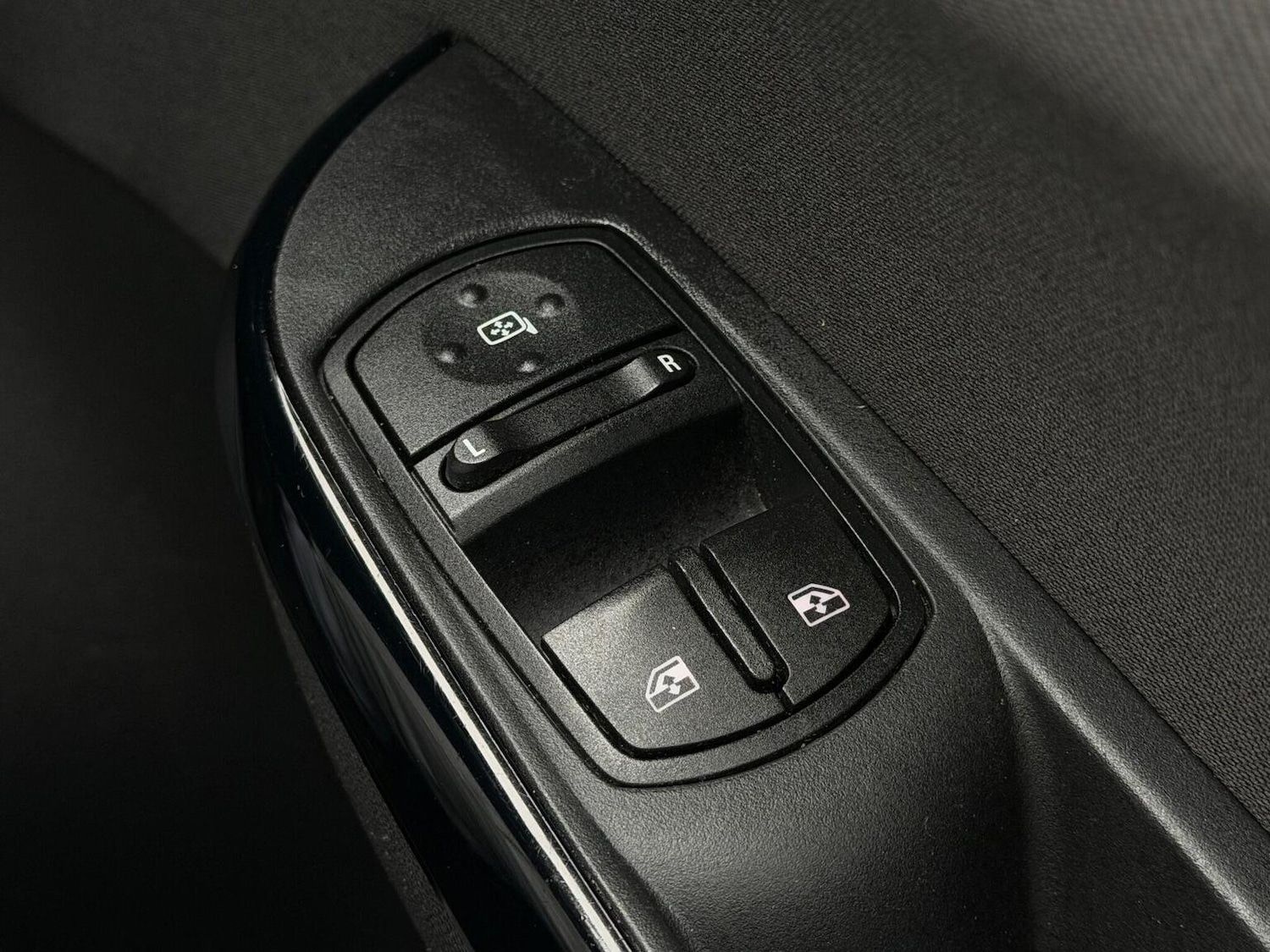 Used Vauxhall Corsa 2017 for sale - 76471246: Photo 14