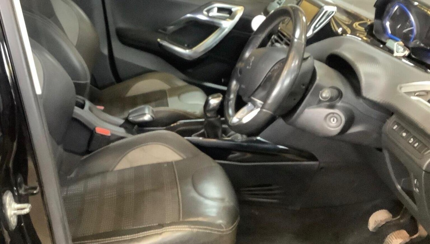 Used Peugeot 2008 2015 for sale - 78070492: Photo 9