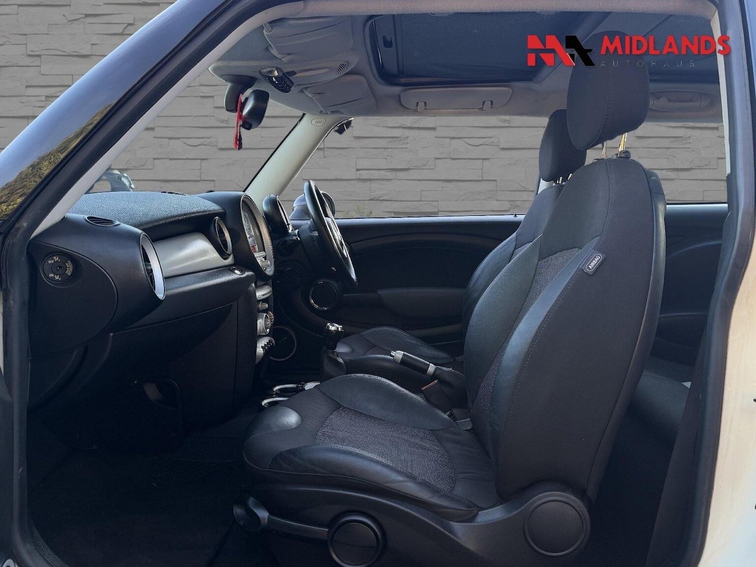 Used MINI Hatch 2009 for sale - 77721304: Photo 8