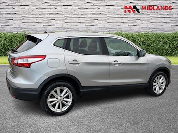 Used Nissan Qashqai 2014 for sale - 76305585: Photo 4