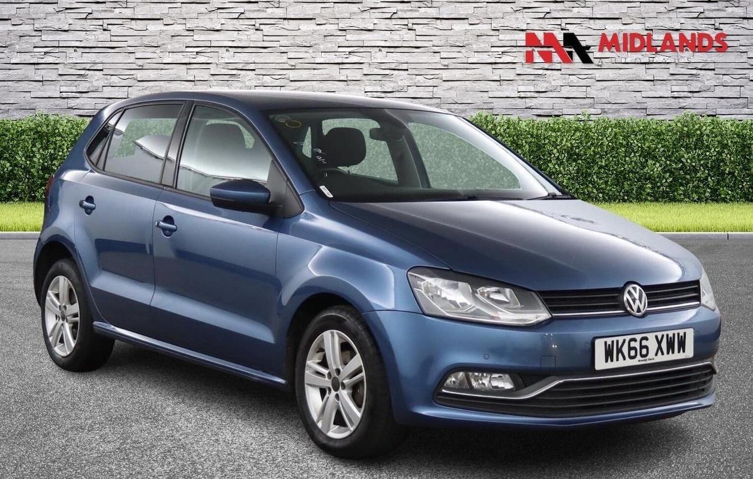 Used Volkswagen Polo 2016 for sale - 76605729: Photo 1