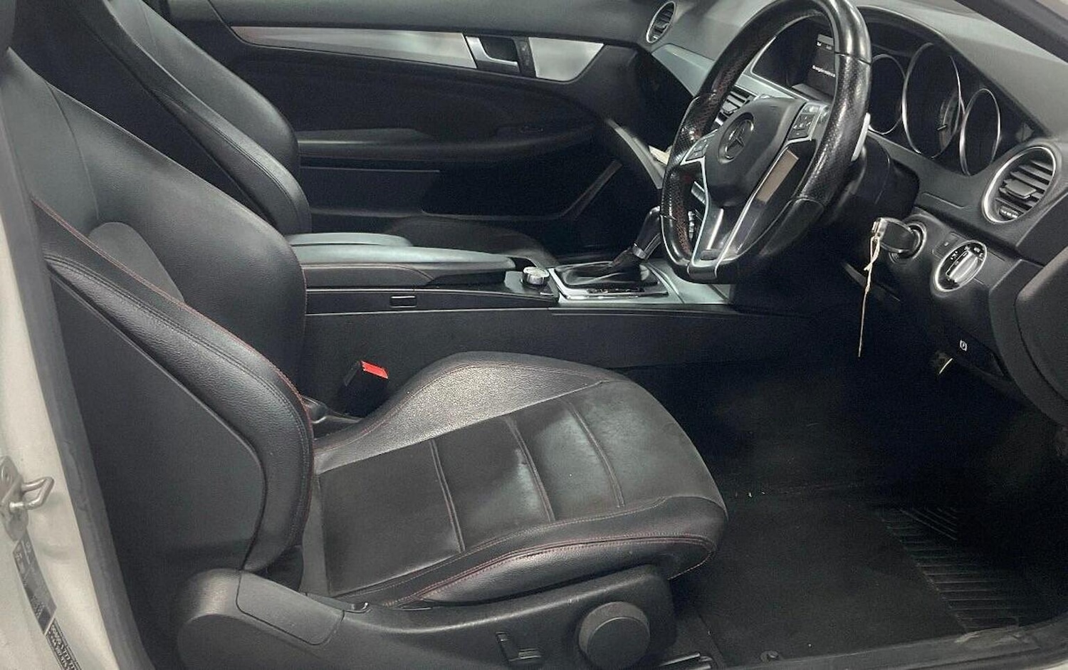 Used Mercedes-Benz C Class 2013 for sale - 76618740: Photo 6