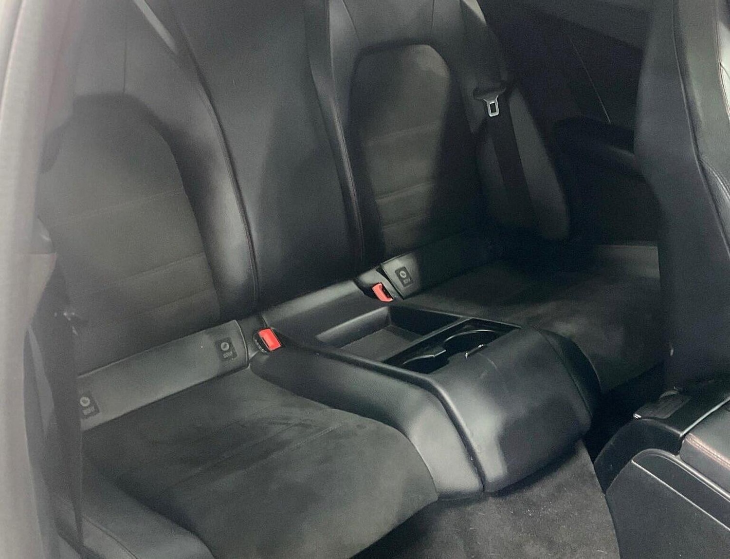 Used Mercedes-Benz C Class 2013 for sale - 76618740: Photo 8