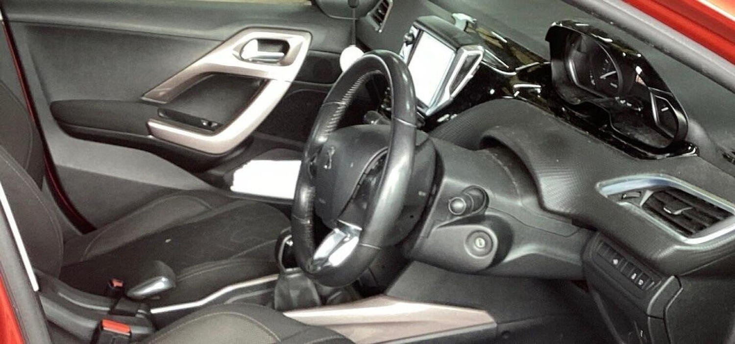 Used Peugeot 2008 2015 for sale - 77735817: Photo 5