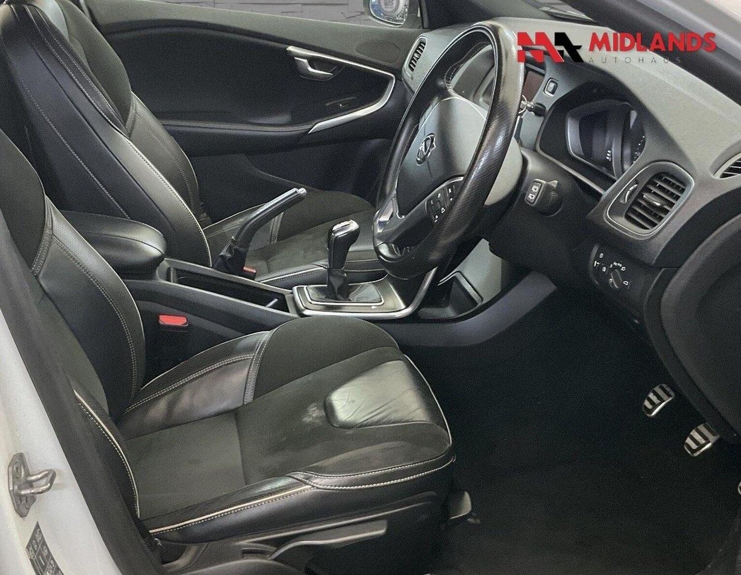 Used Volvo V40 2016 for sale - 78125183: Photo 8