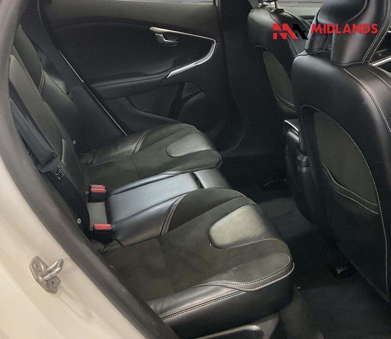 Used Volvo V40 2016 for sale - 78125183: Photo 9