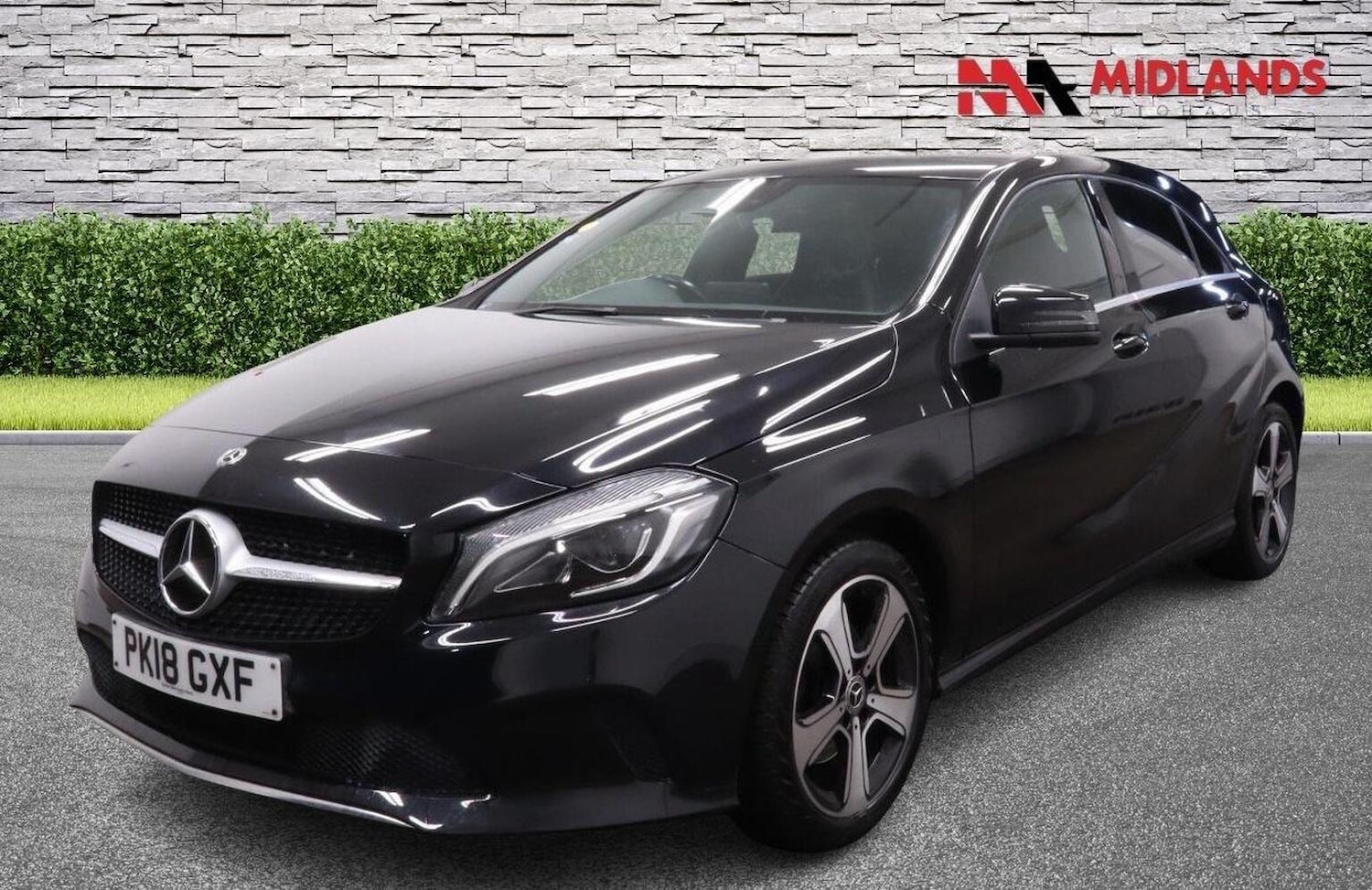 Used Mercedes-Benz A-Class 2018 for sale - 76497457: Photo 3
