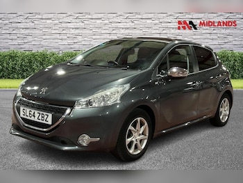 Used Peugeot 208 2014 for sale - 79198436: Photo