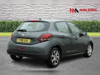 Used Peugeot 208 2016 for sale - 77357406: Photo