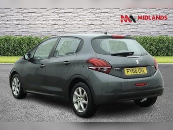 Used Peugeot 208 2016 for sale - 77357406: Photo