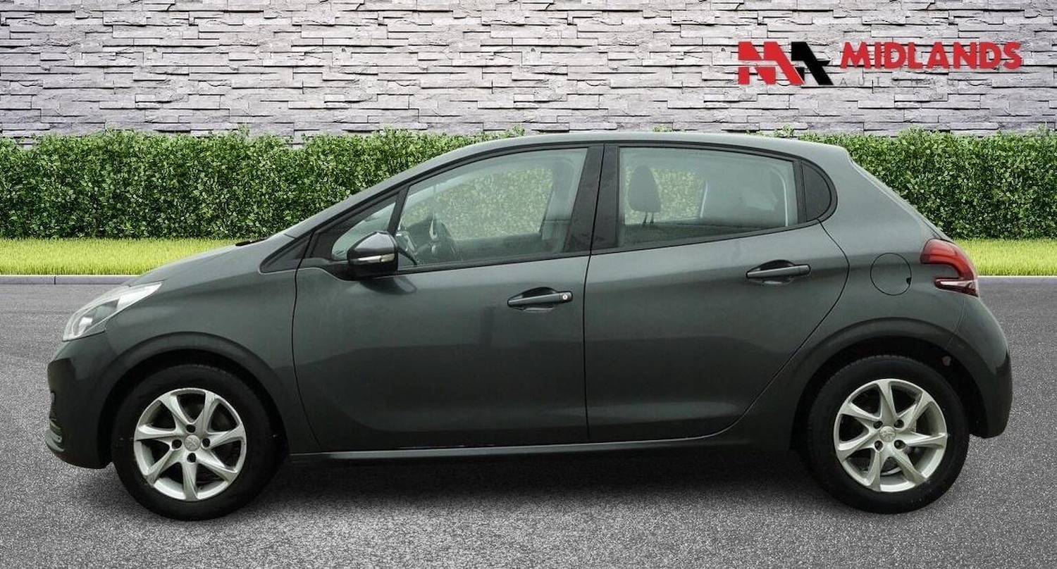 Used Peugeot 208 2016 for sale - 77357406: Photo 5