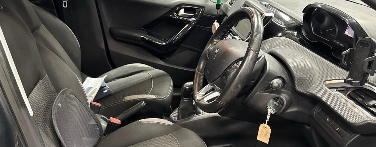 Used Peugeot 208 2016 for sale - 77357406: Photo 6