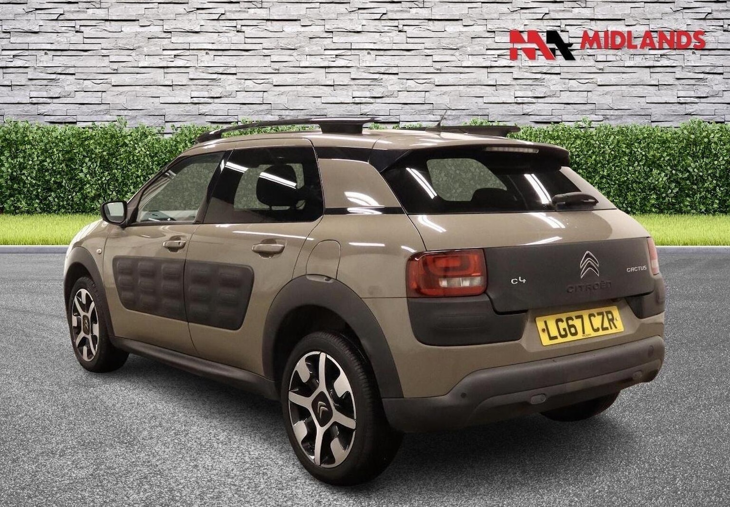 Used Citroen C4 Cactus 2017 for sale - 77822323: Photo 5