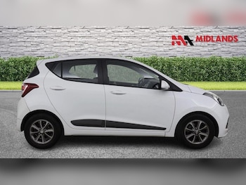 Used Hyundai i10 2015 for sale - 77370719: Photo