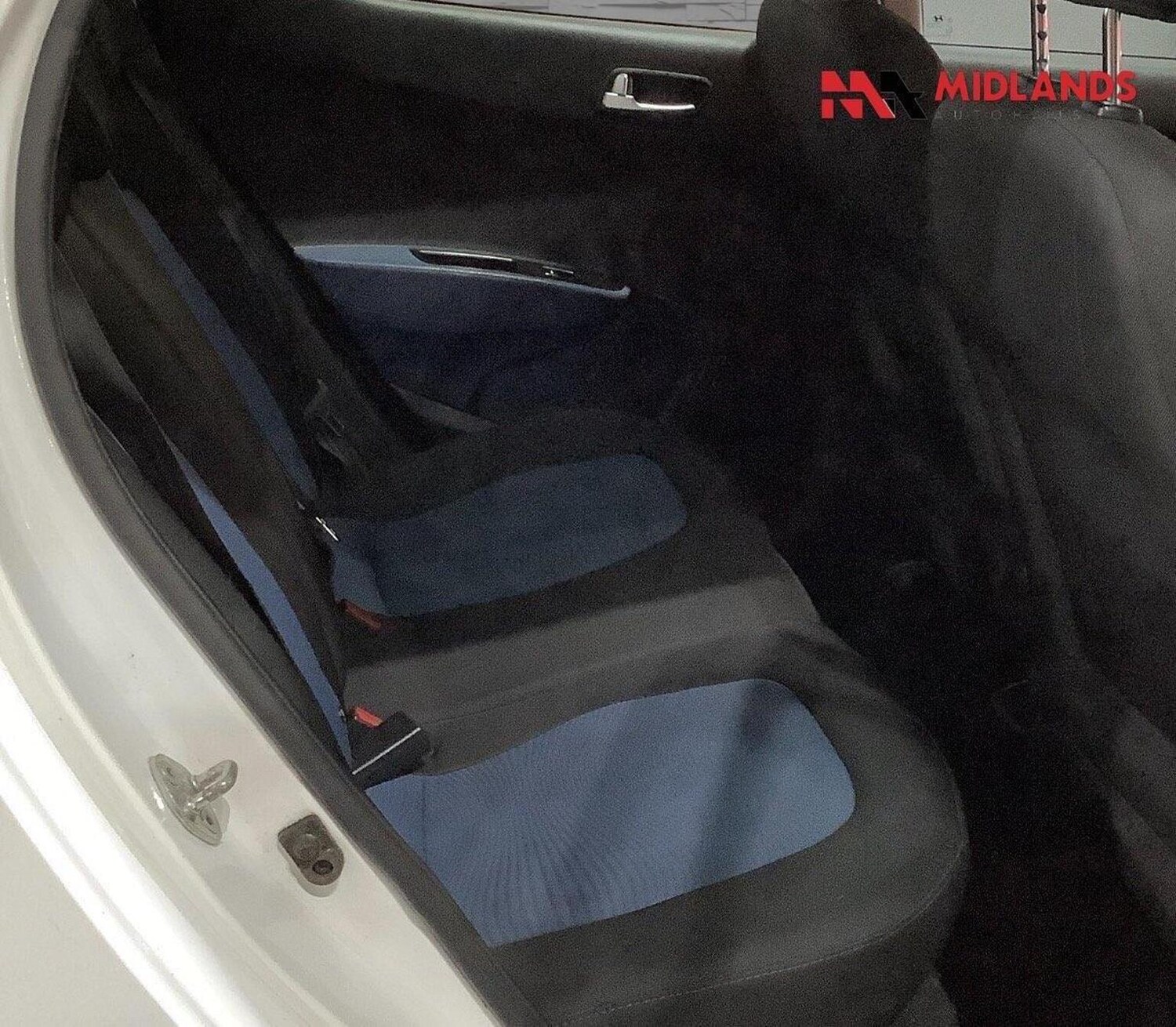 Used Hyundai i10 2015 for sale - 77370719: Photo 6