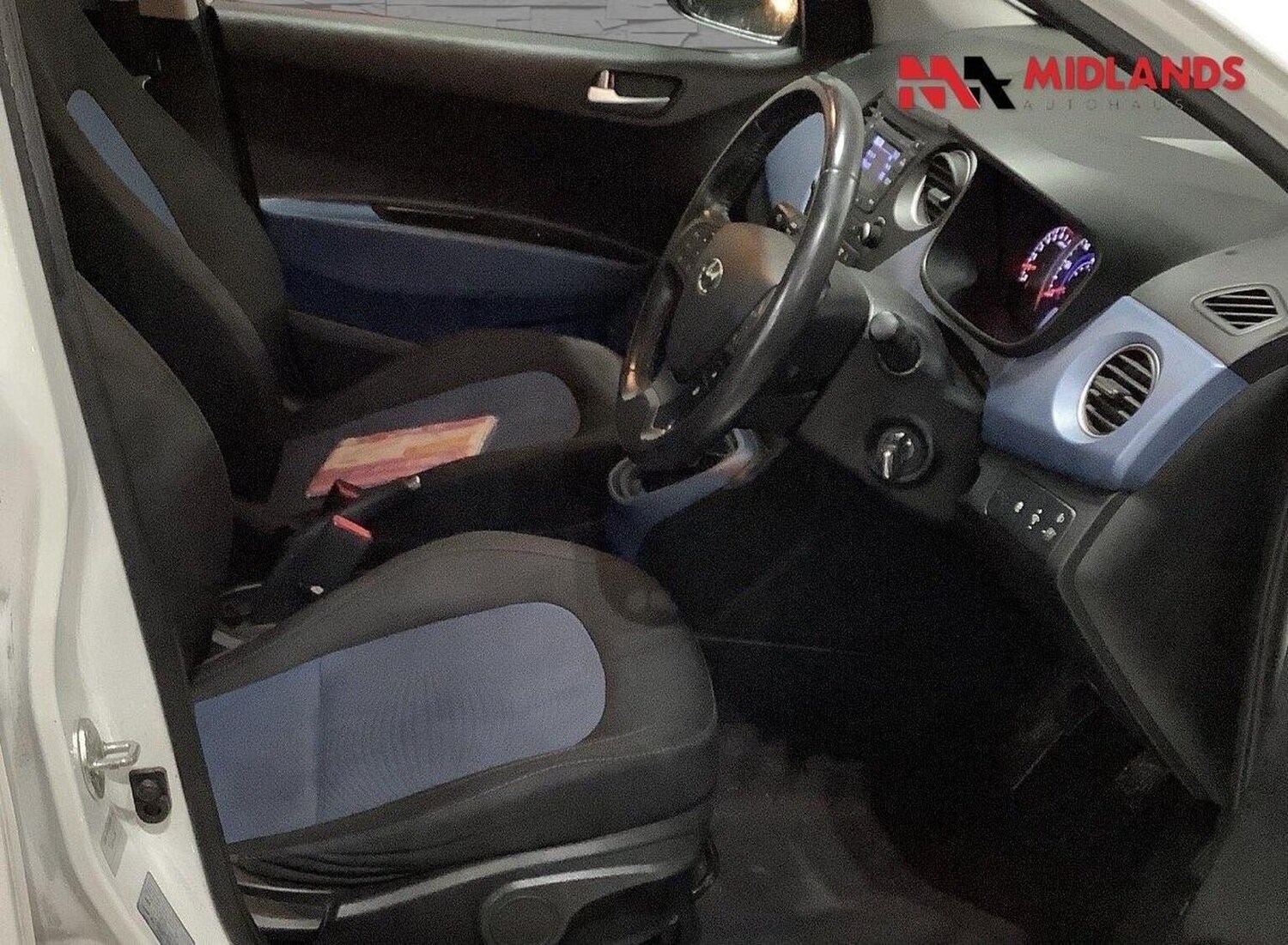 Used Hyundai i10 2015 for sale - 77370719: Photo 8