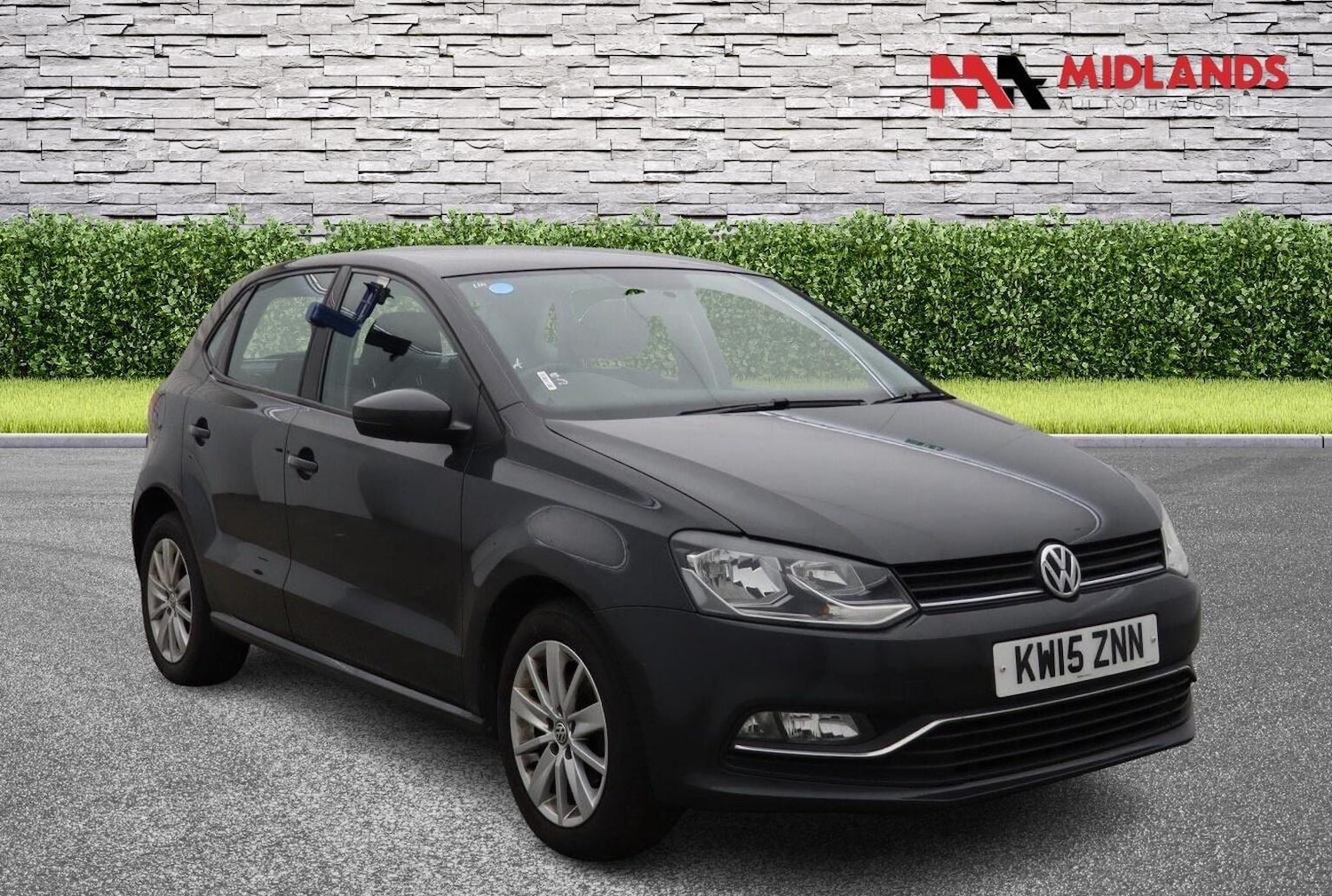 Used Volkswagen Polo 2015 for sale - 76924498: Photo 1